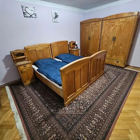 Prostorny 3+1 Pro 4 Osob Moznost Pristylky+2os